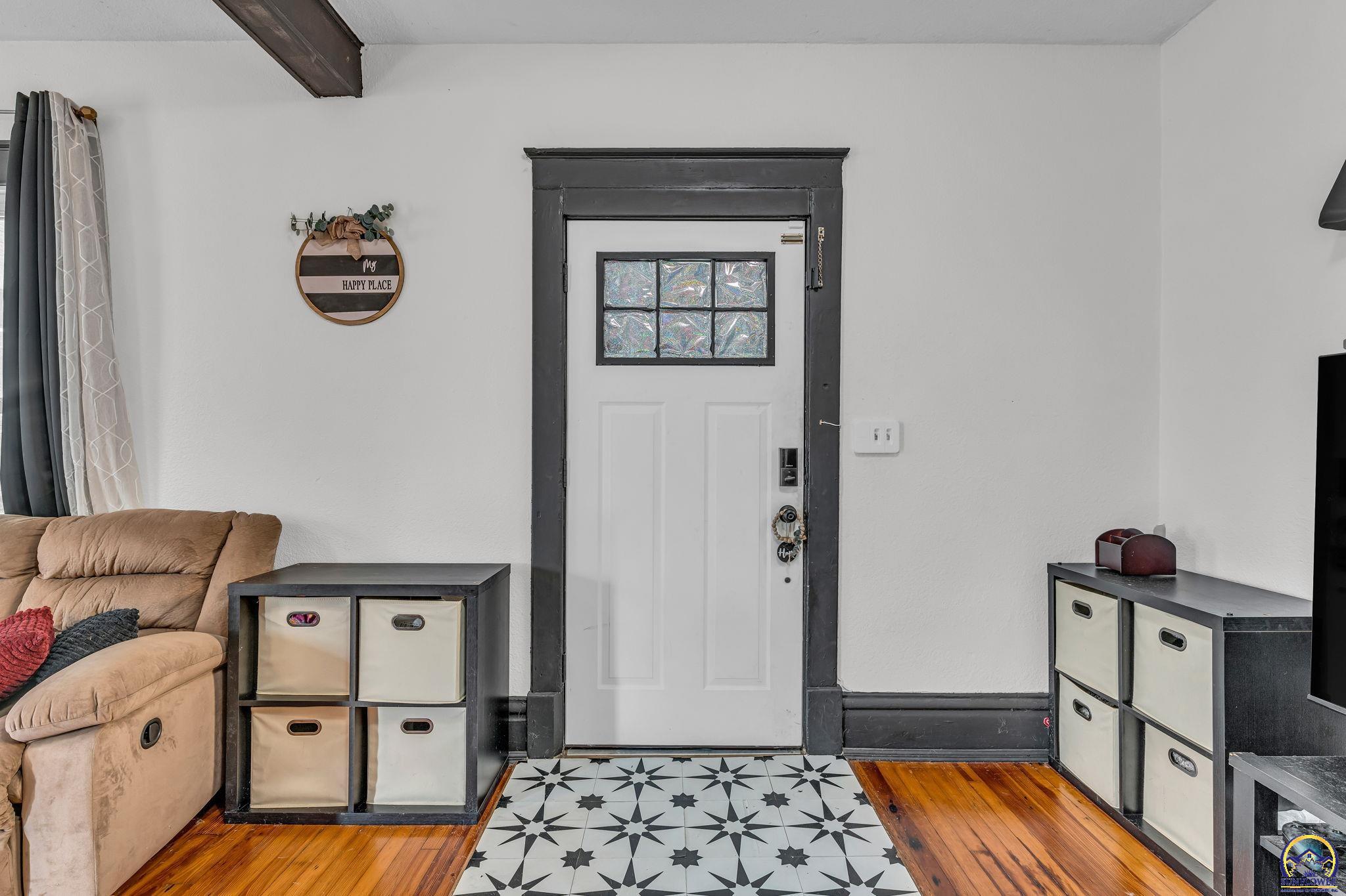 1224 Southwest Garfield Avenue Topeka, KS 66604 - Photo 6 of 30