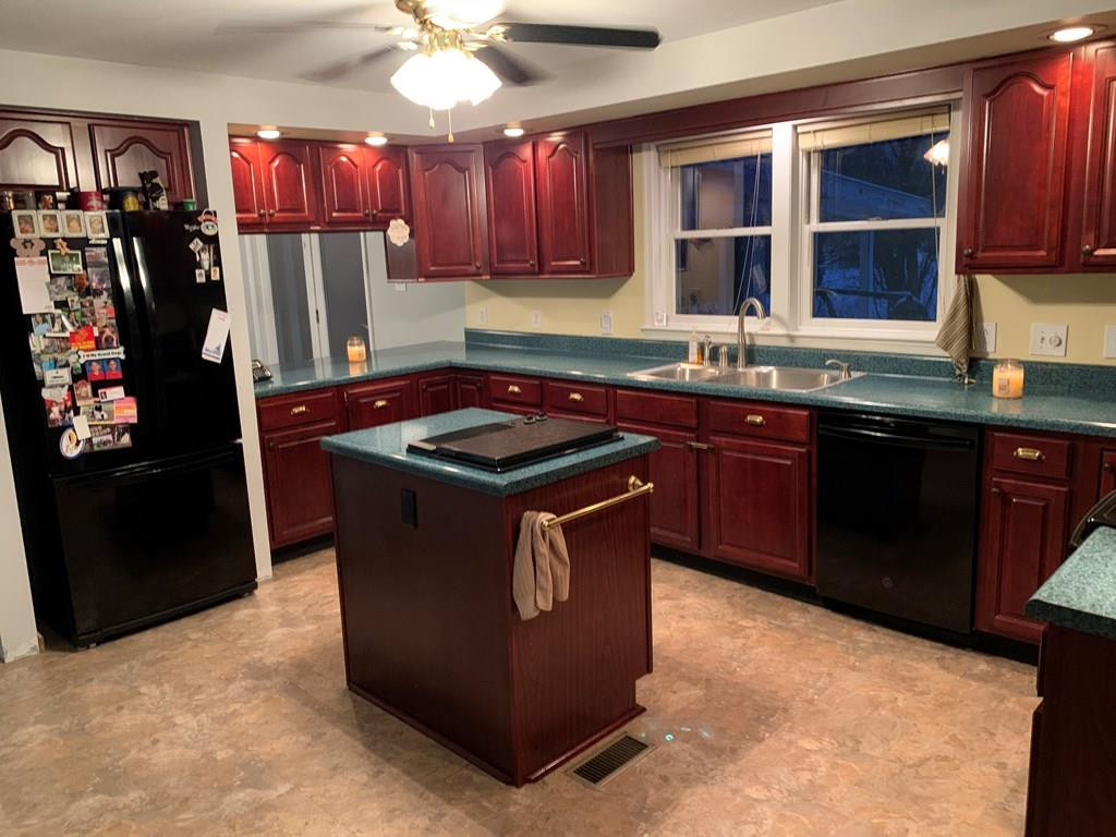 17 Lakeview Avenue Rouses Point, NY 12979 - Photo 16 of 50 Gallery Image 16
