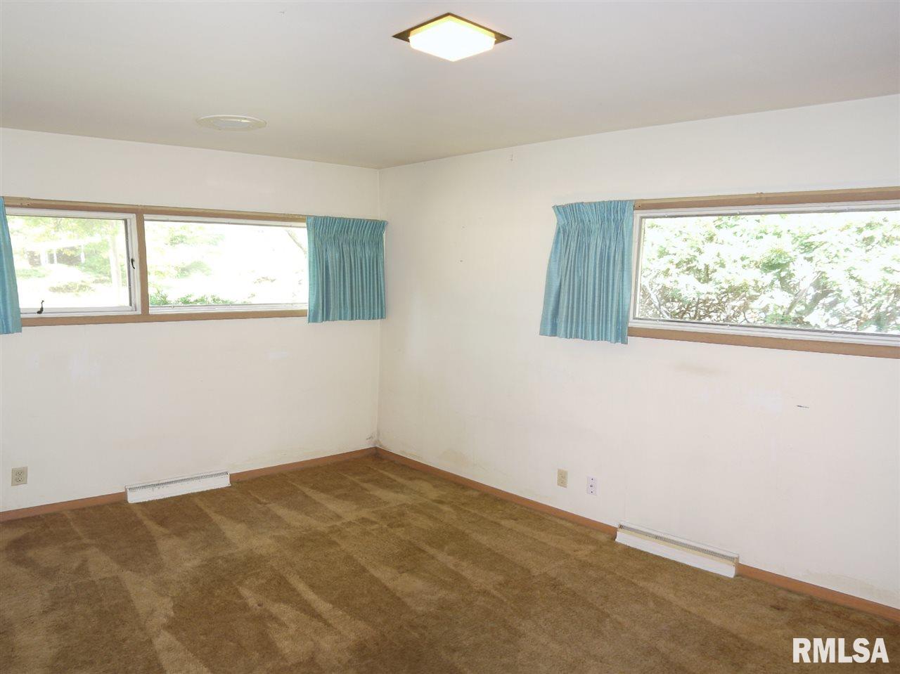 4115 Rodeo Road Davenport, IA 52806 - Photo 16 of 24 Gallery Image 16