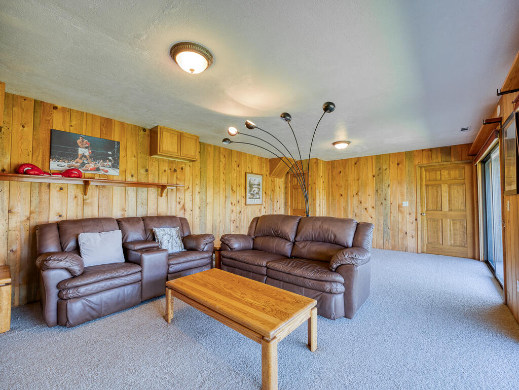 15512 Riveredge Road Klamath Falls, OR 97601 - Photo 29 of 37 15512 River Edge-31