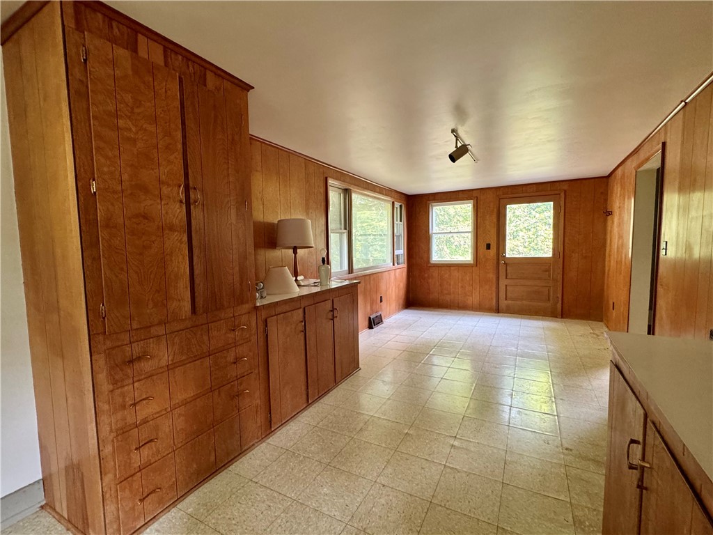 82 West Street Oneonta, NY 13820 - Photo 18 of 39