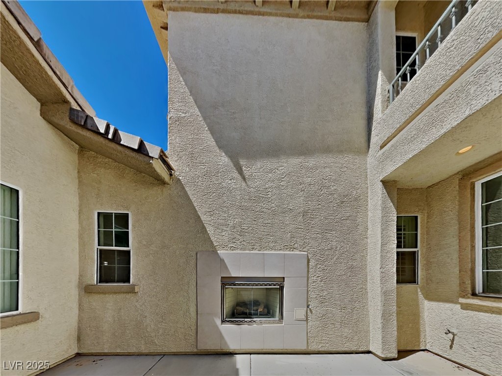 9456 Bluff Ledge Avenue Las Vegas, NV 89149 - Photo 21 of 35 View of patio