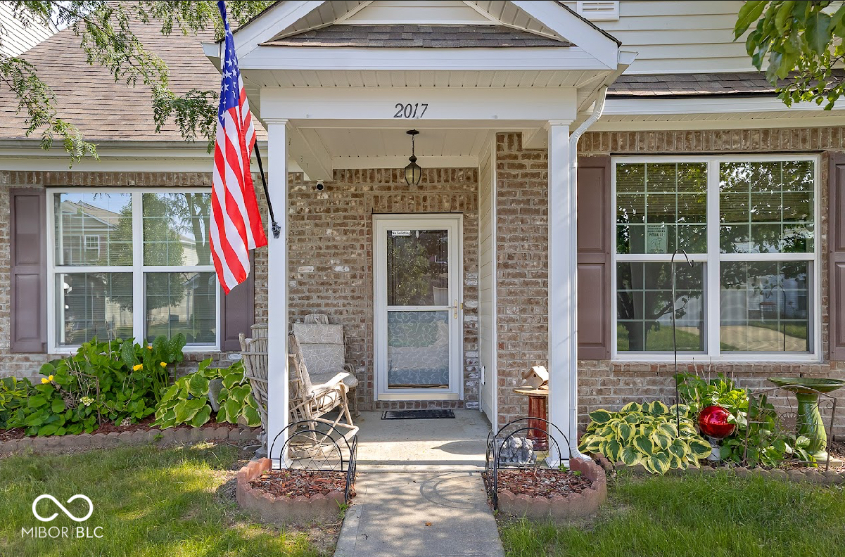 2017 Shadow Creek Boulevard Columbus, IN 47201 - Photo 4 of 30