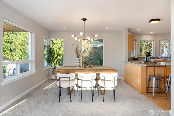 $1,100,000 | 1033 West Mukilteo Boulevard, Everett, WA 98203