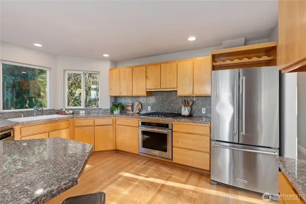 $1,100,000 | 1033 West Mukilteo Boulevard, Everett, WA 98203