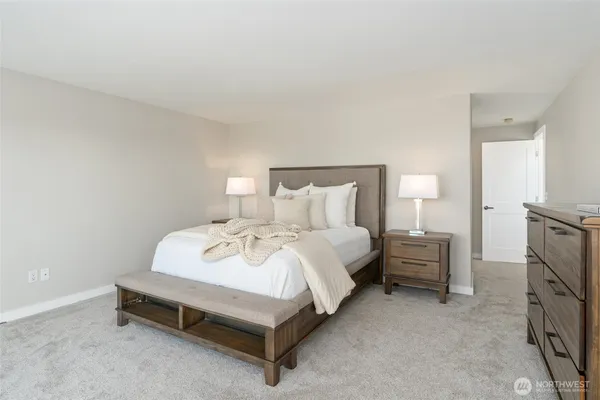 $1,100,000 | 1033 West Mukilteo Boulevard, Everett, WA 98203