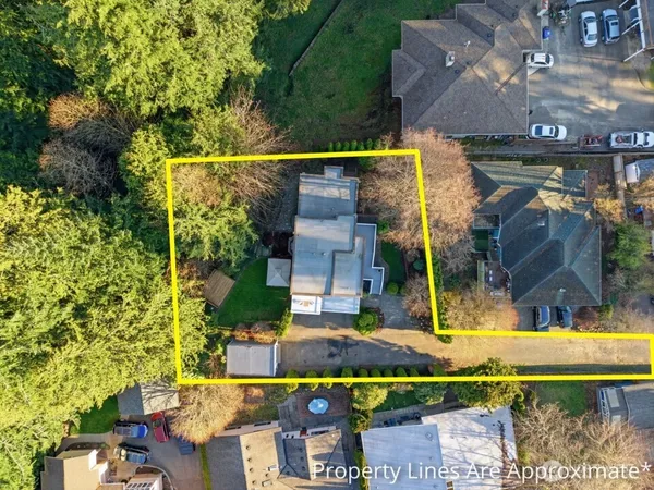 $1,100,000 | 1033 West Mukilteo Boulevard, Everett, WA 98203