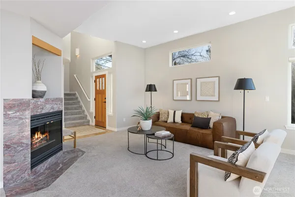 $1,100,000 | 1033 West Mukilteo Boulevard, Everett, WA 98203