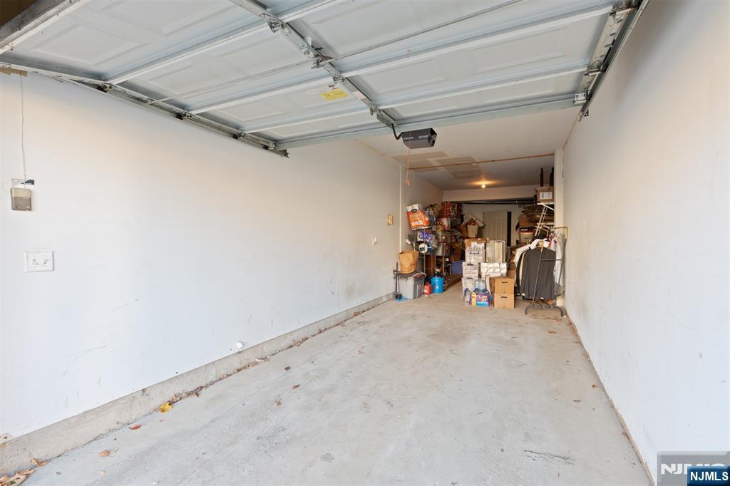 11 Parkside Court Wayne, NJ 07470 - Photo 20 of 22