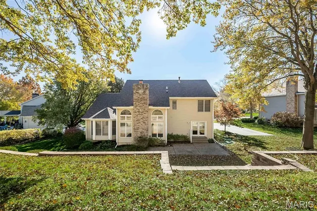 $715,000 | 1324 Riverdale Circle, Chesterfield, MO 63005