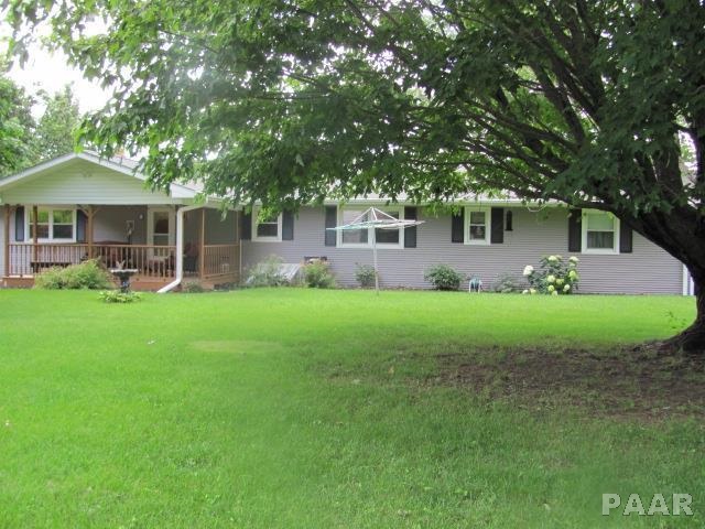 147 Harvester Road Canton, IL 61520 - Photo 3 of 18 Gallery Image 3