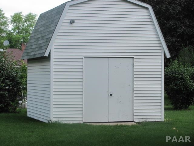 147 Harvester Road Canton, IL 61520 - Photo 5 of 18 Gallery Image 5