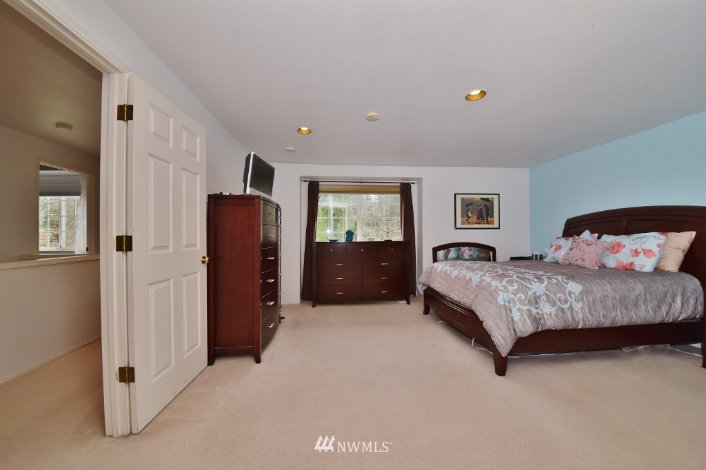1252 Southwest Station Circle Road Port Orchard, WA 98367 - Photo 15 of 25 Gallery Image 15