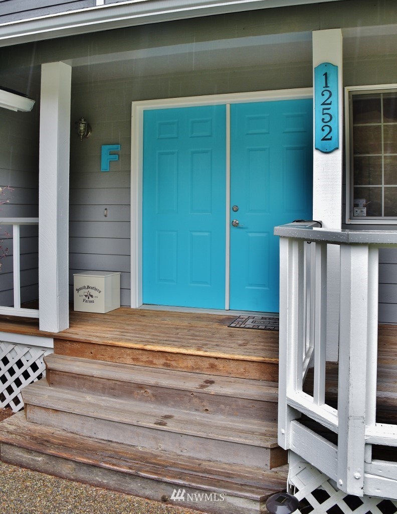 1252 Southwest Station Circle Road Port Orchard, WA 98367 - Photo 3 of 25 Gallery Image 3