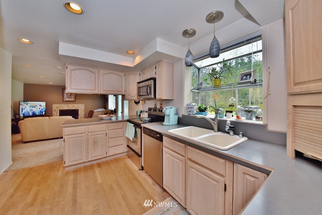 1252 Southwest Station Circle Road Port Orchard, WA 98367 - Photo 6 of 25 Gallery Image 6