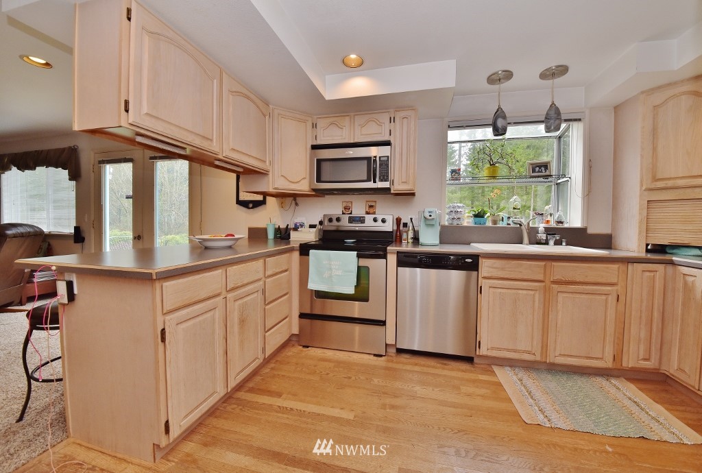 1252 Southwest Station Circle Road Port Orchard, WA 98367 - Photo 7 of 25 Gallery Image 7