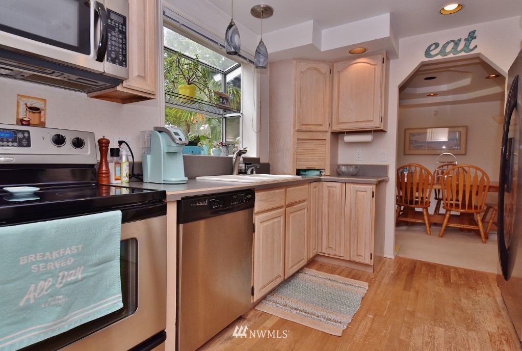 1252 Southwest Station Circle Road Port Orchard, WA 98367 - Photo 8 of 25 Gallery Image 8