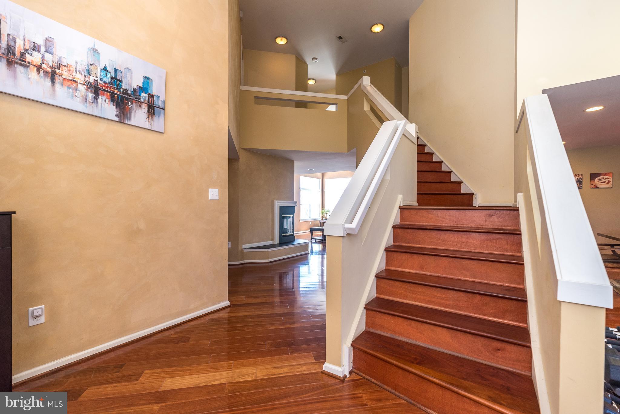 201 Summer Ridge Circle Chalfont, PA 18914 - Photo 26 of 94 Two story vaulted ceilings