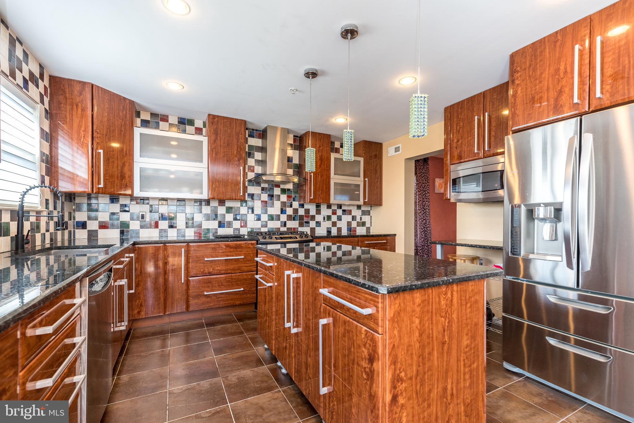 201 Summer Ridge Circle Chalfont, PA 18914 - Photo 35 of 94 Renovated kitchen with contemporary flair