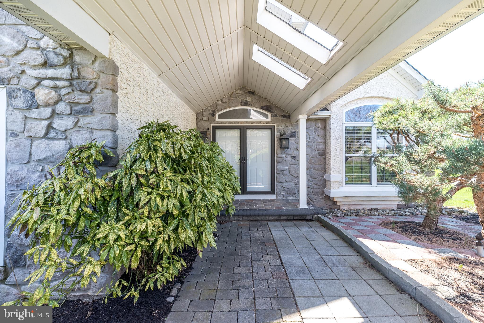 201 Summer Ridge Circle Chalfont, PA 18914 - Photo 5 of 94 Covered front walkway