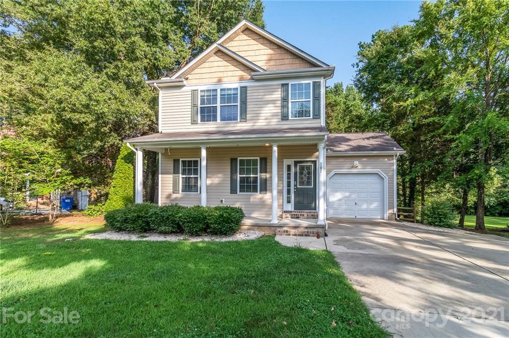 101 Old Meadowbrook Road Mooresville, NC 28115 - Photo 1 of 18 front view of a house with a yard