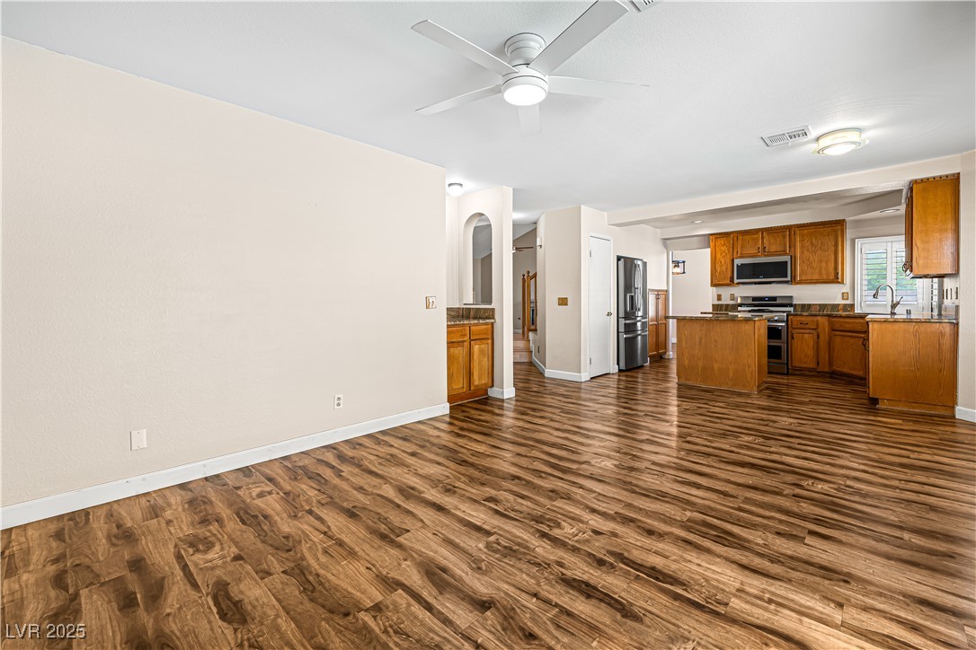 914 Crowfoot Henderson, NV 89014 - Photo 21 of 49