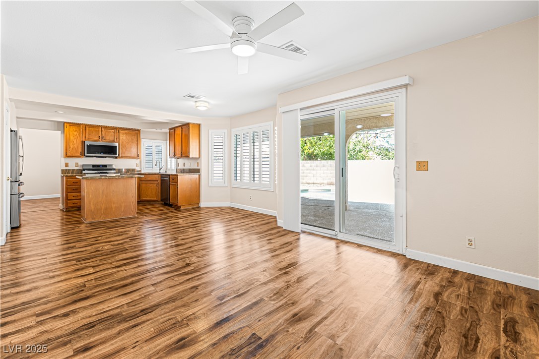 914 Crowfoot Henderson, NV 89014 - Photo 22 of 49