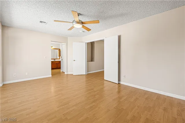 $549,999 | 914 Crowfoot, Henderson, NV 89014