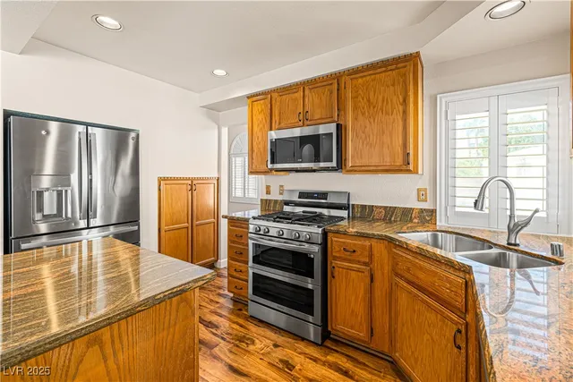 $549,999 | 914 Crowfoot, Henderson, NV 89014