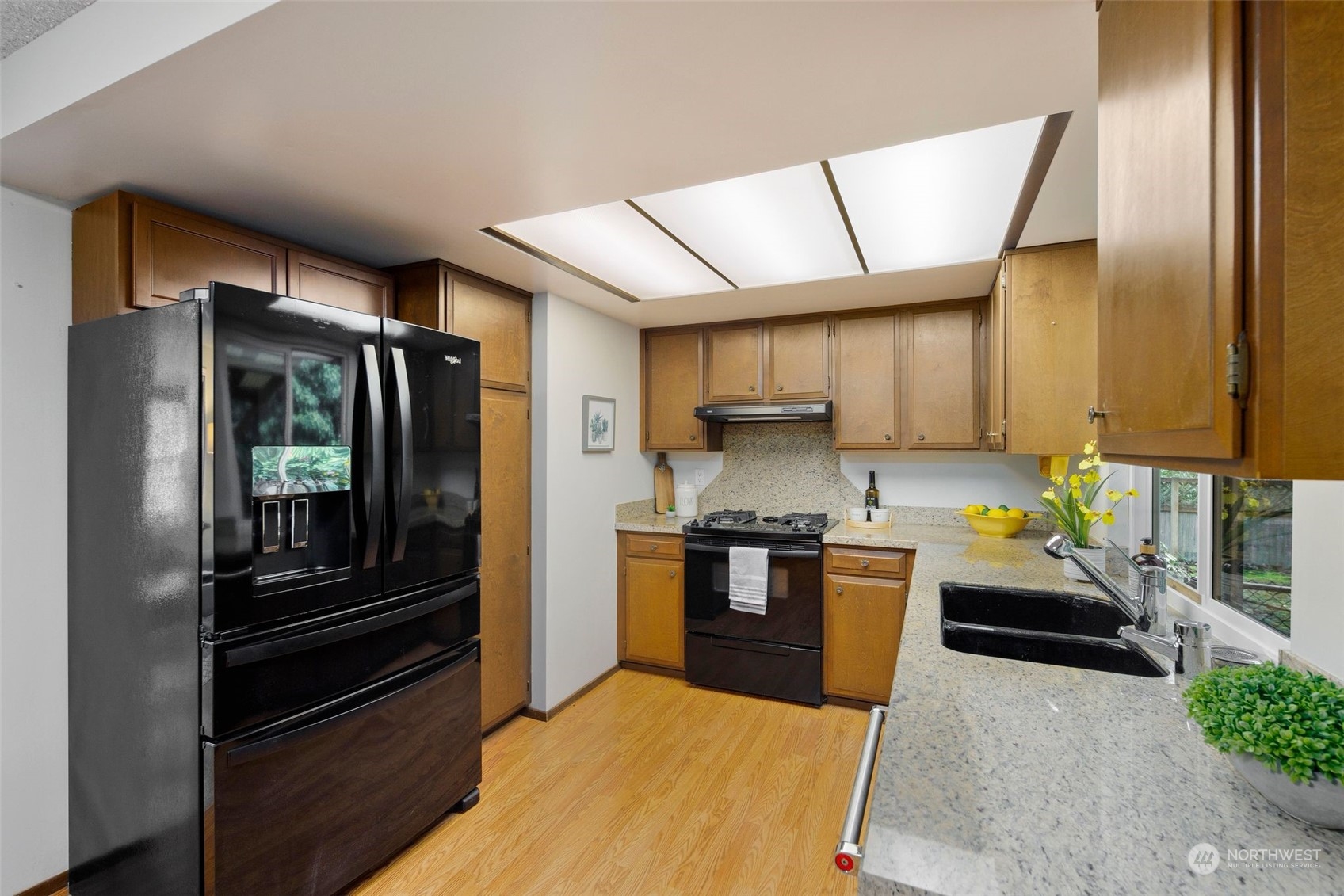 15651 203rd Place Southeast Renton, WA 98059 - Photo 10 of 32 Gallery Image 10