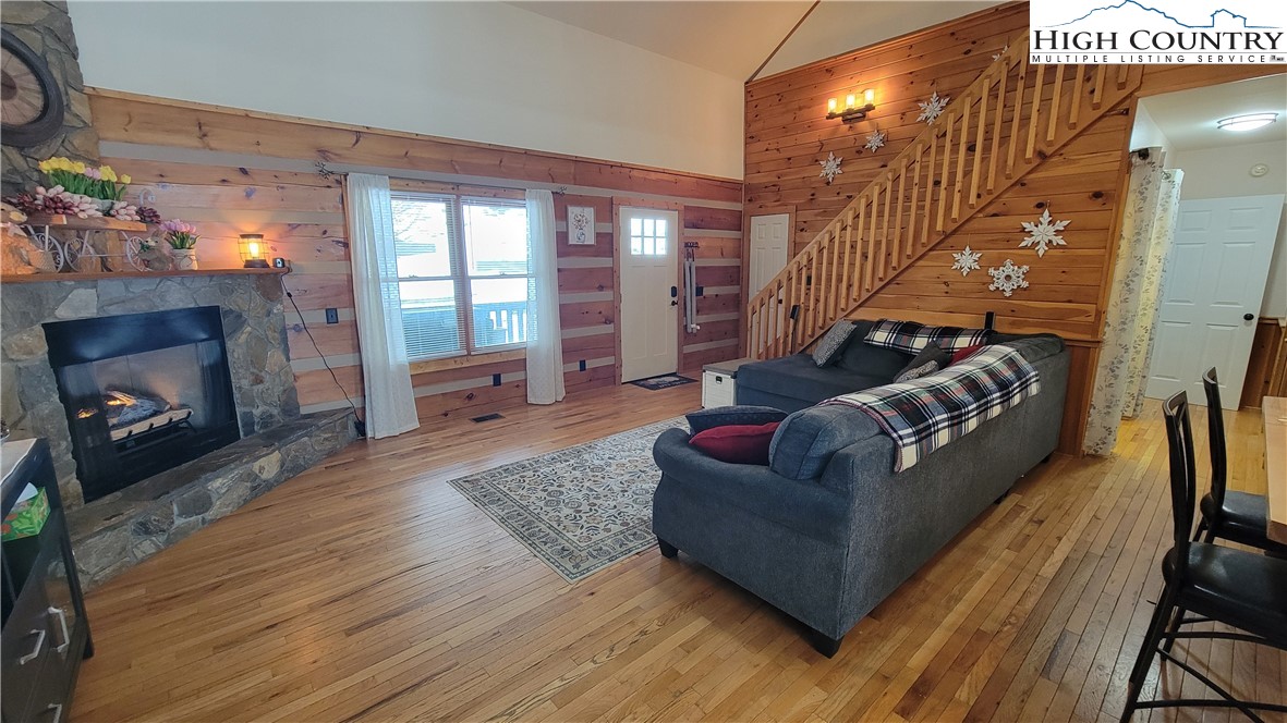 156 Tenessias Way Boone, NC 28607 - Photo 4 of 29