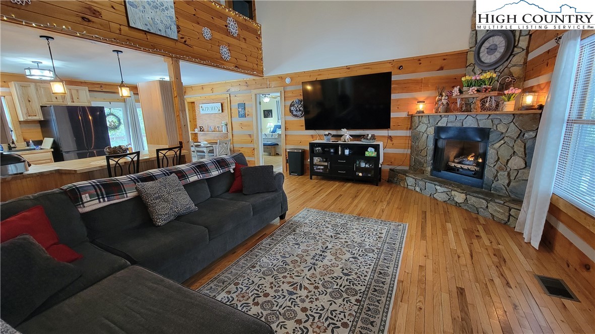 156 Tenessias Way Boone, NC 28607 - Photo 5 of 29