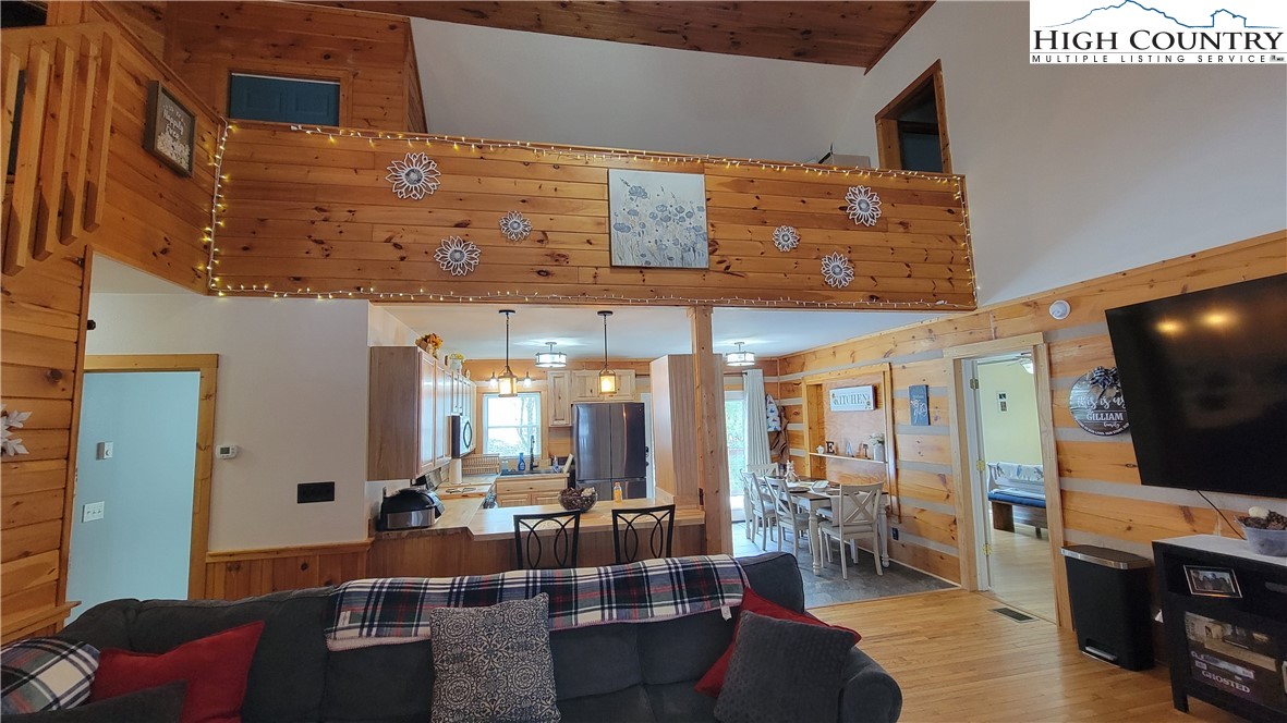 156 Tenessias Way Boone, NC 28607 - Photo 6 of 29