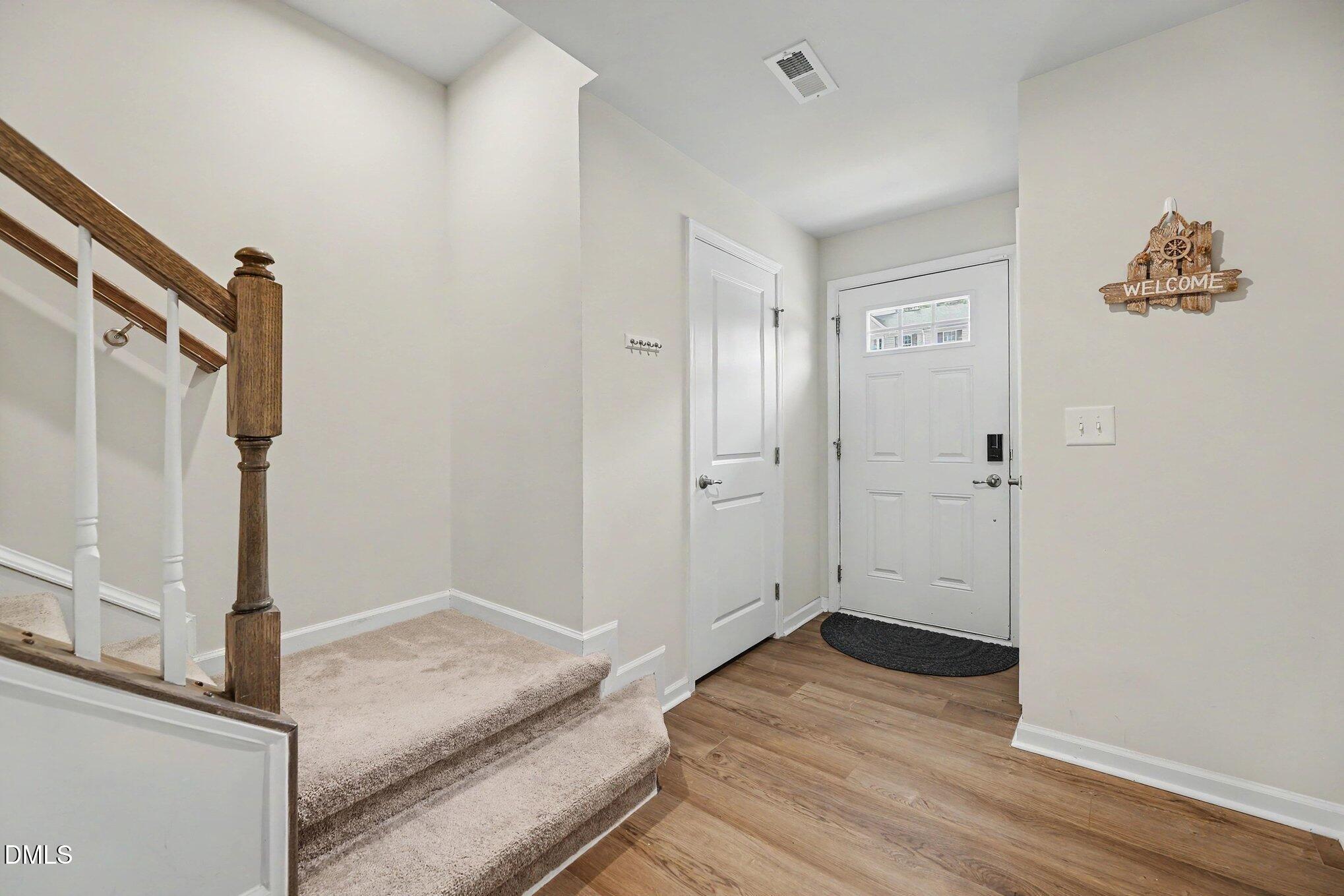 6626 Pathfinder Way Raleigh, NC 27616 - Photo 4 of 31 005_file_6368