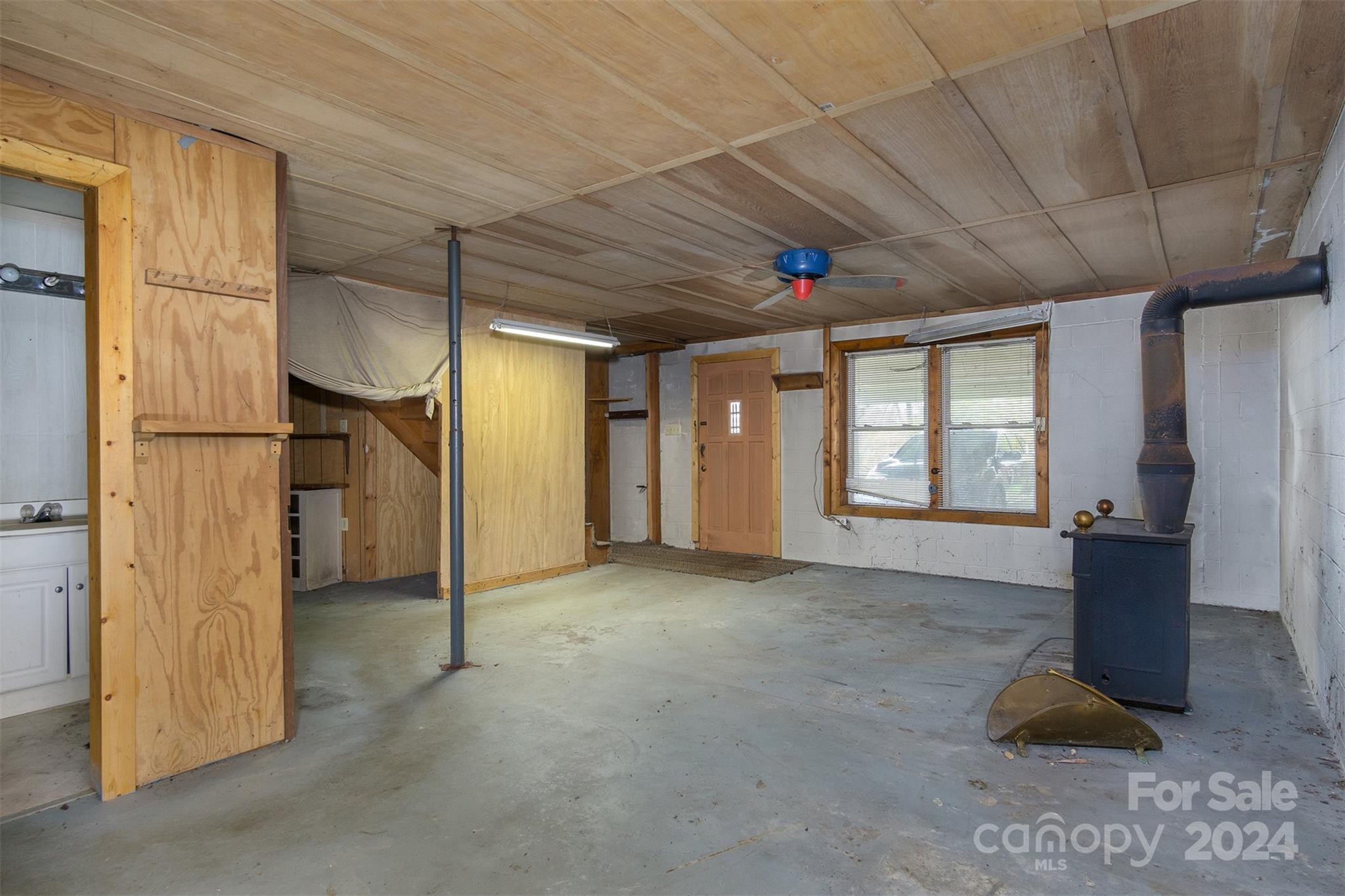 124 Duncan Road Waynesville, NC 28785 - Photo 17 of 23 Gallery Image 17