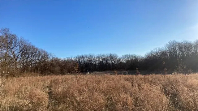 $360,000 | South School Road, Raymore, MO 64083