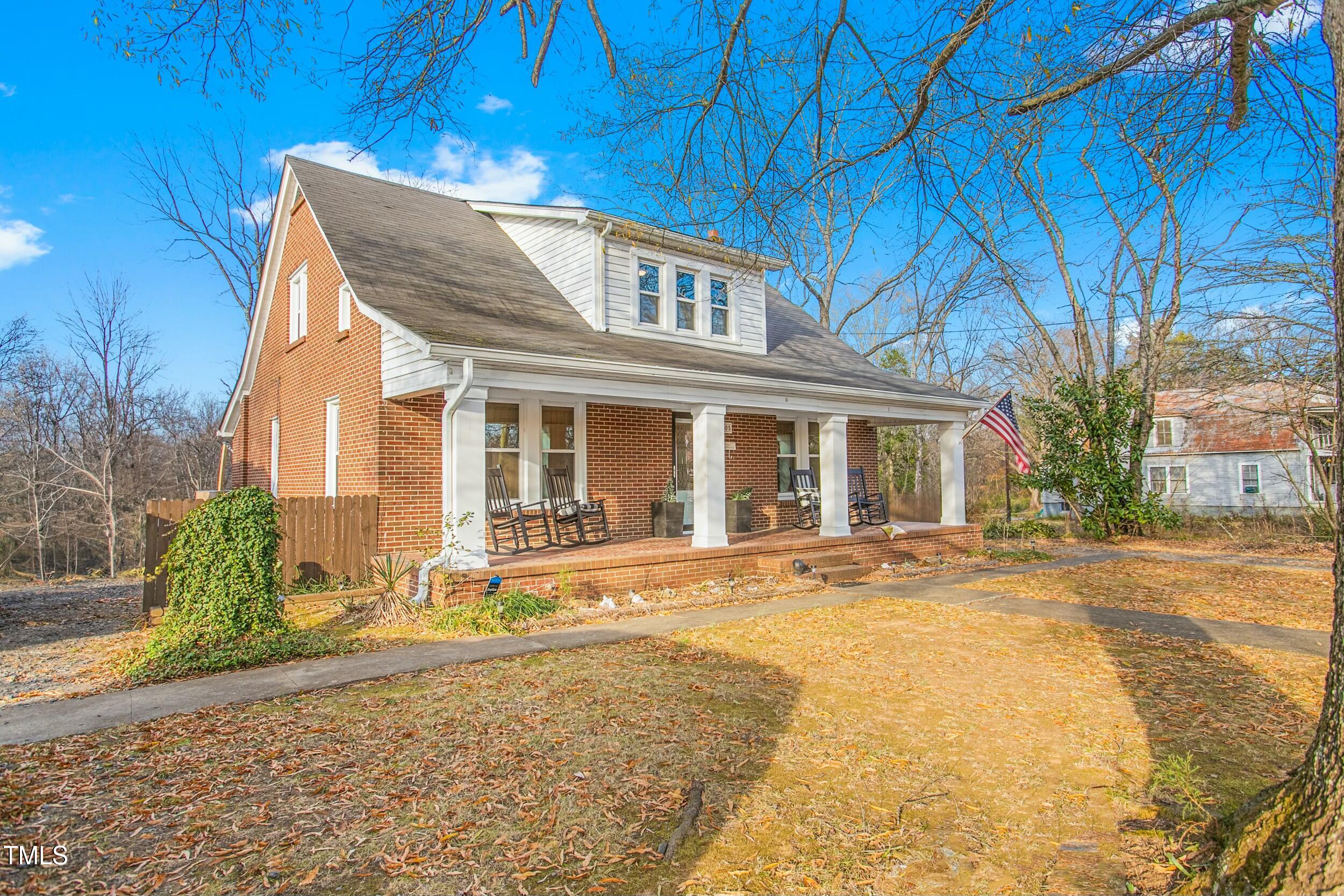 1605 East Meadow Road Eden, NC 27288 - Photo 2 of 24 tempImagef1rQcP