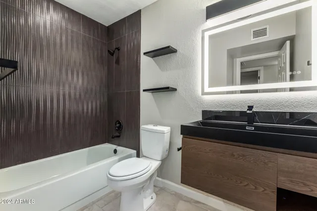 $579,000 | 1734 West Banff Ln., Phoenix, AZ 85023