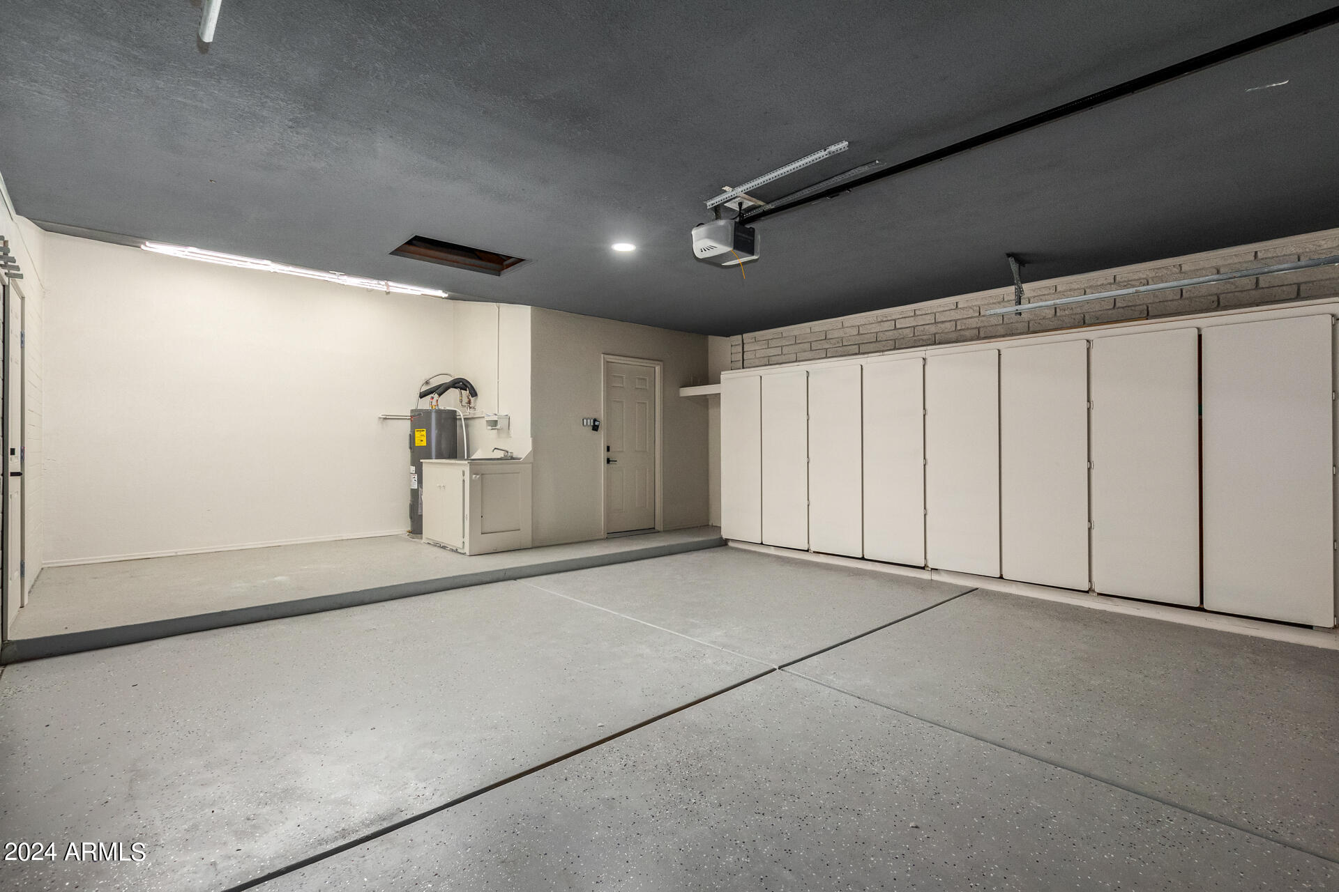 1734 West Banff Ln. Phoenix, AZ 85023 - Photo 28 of 44 0042-40 - Banff