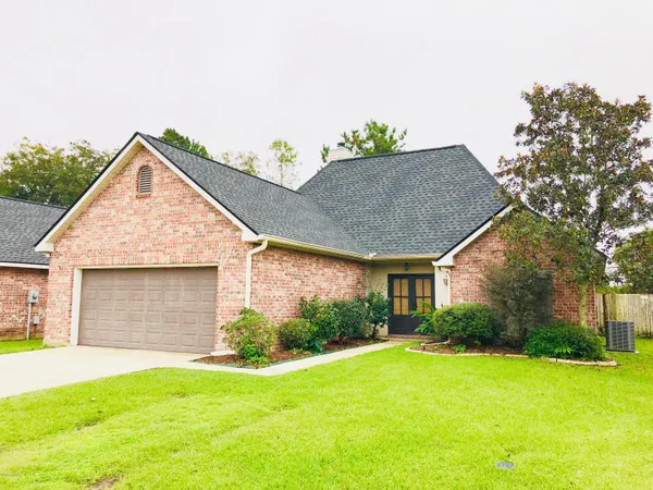 $1,725 | 112 Cherry Bark Lane, Lafayette, LA 70508
