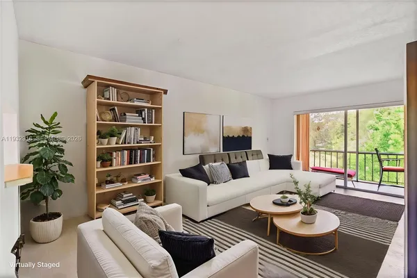 $94,900 | 8400 Lagos De Campo Boulevard, Unit 312, Tamarac, FL 33321