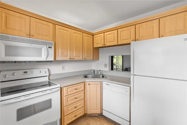 $94,900 | 8400 Lagos De Campo Boulevard, Unit 312, Tamarac, FL 33321