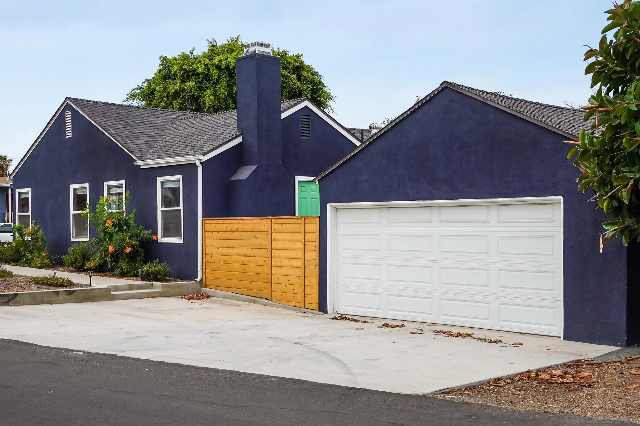 7690 Canton Drive Lemon Grove, CA 91945 - Photo 4 of 41 a house with a outdoor space