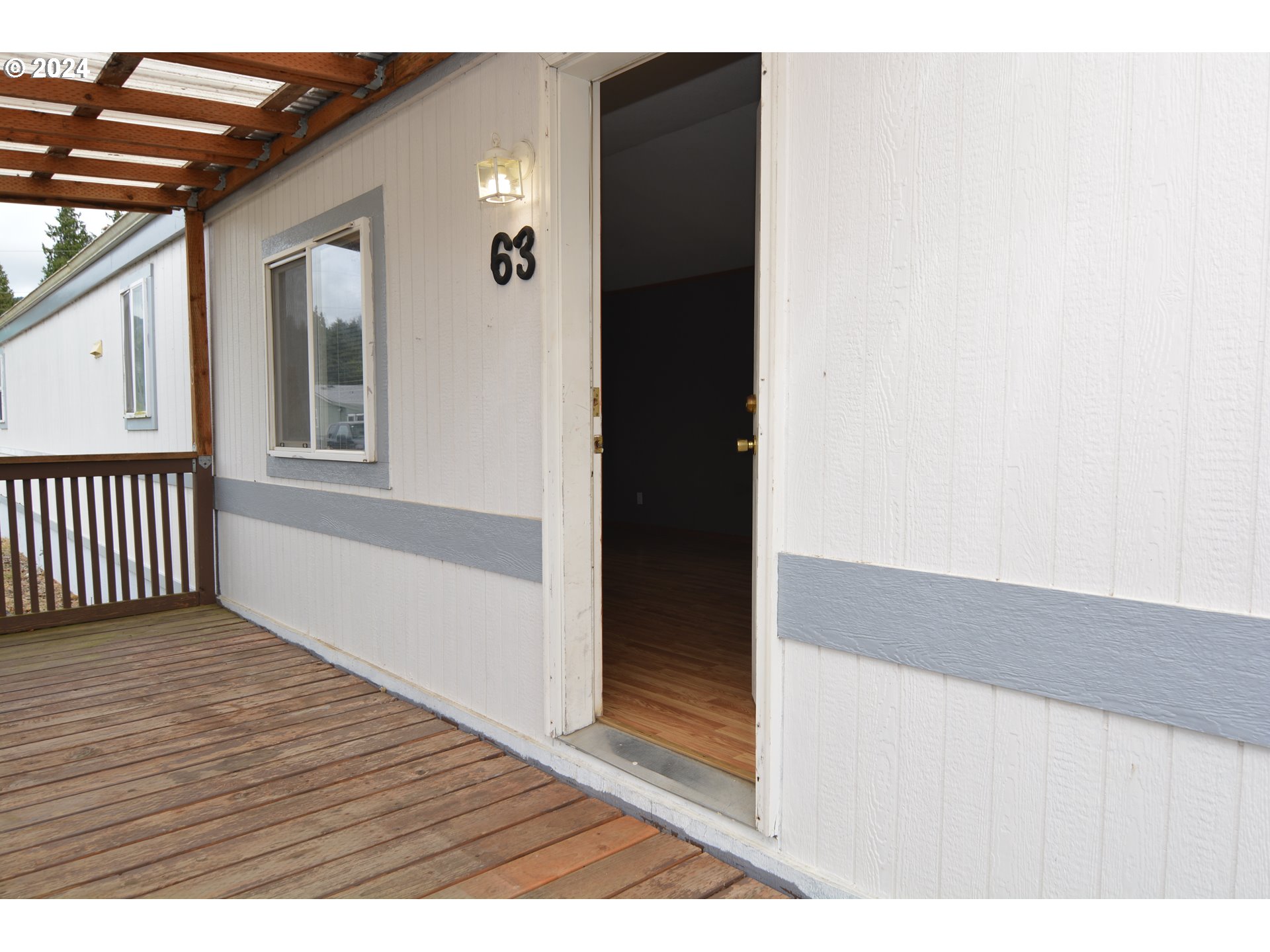 196 Jacobson Road Cathlamet, WA 98612 - Photo 4 of 29 Gallery Image 4