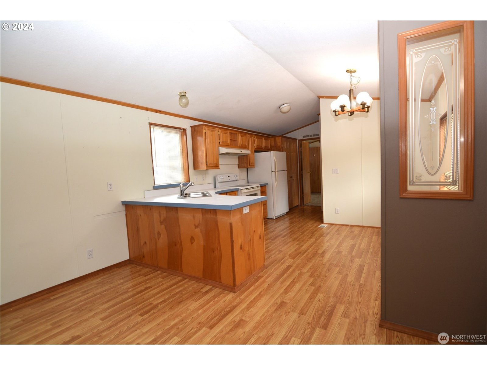 196 Jacobson Road Cathlamet, WA 98612 - Photo 9 of 29 Gallery Image 9
