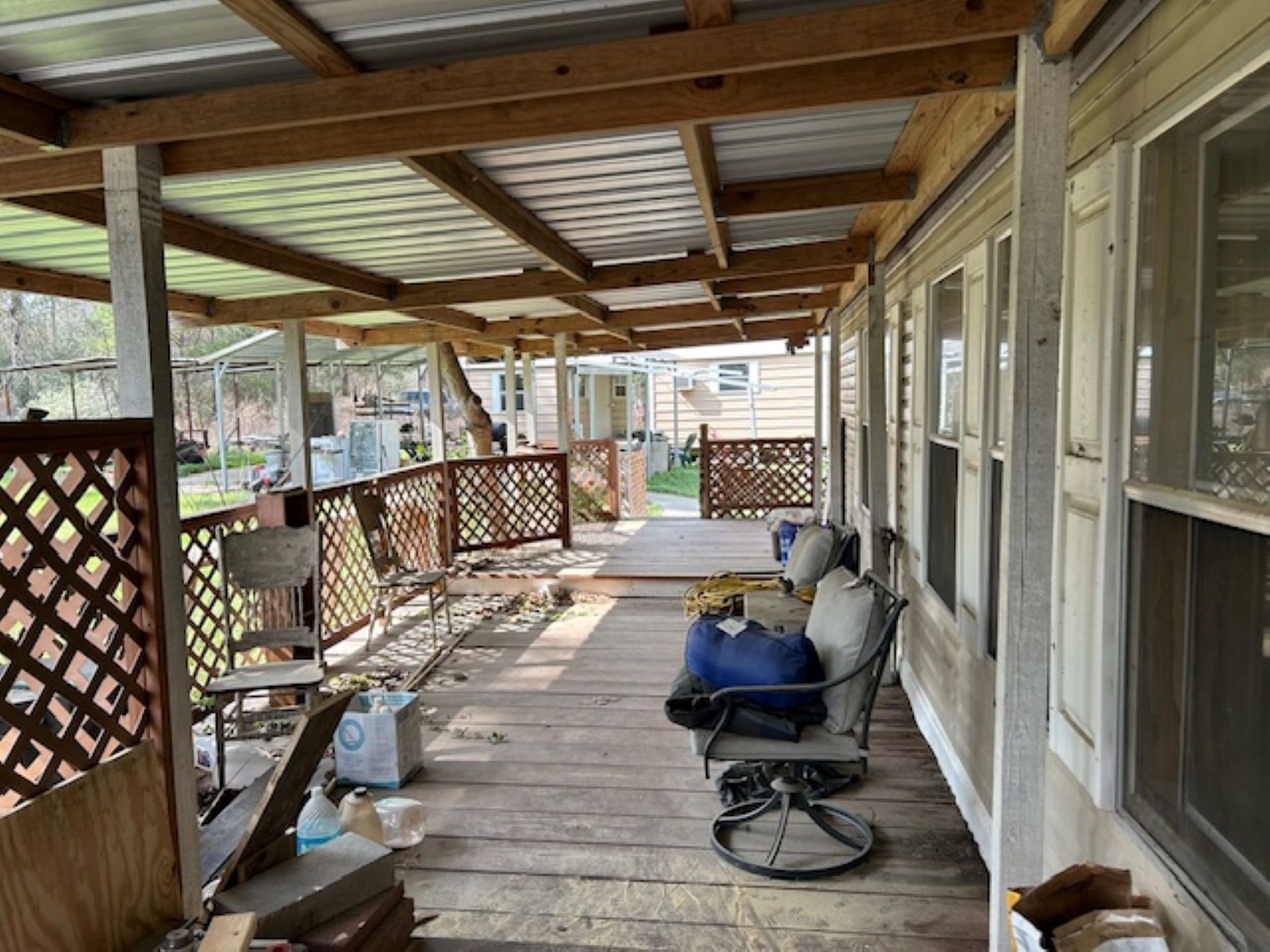 30996 Strathmore Road Waller, TX 77484 - Photo 5 of 20 a view of balcony with furniture