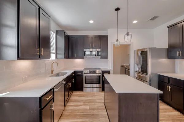 $2,495 | 16517 Fetching Avenue, Manor, TX 78653