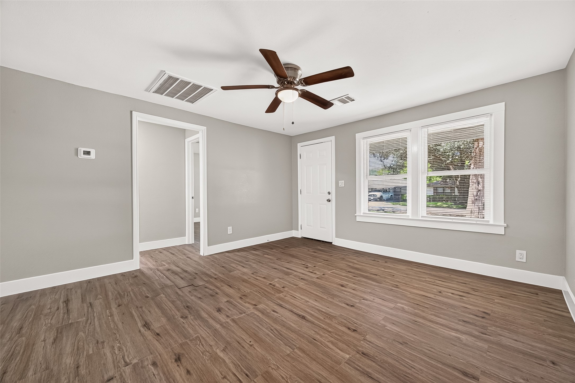 1213 Allen Street Rosenberg, TX 77471 - Photo 7 of 34 Gallery Image 7