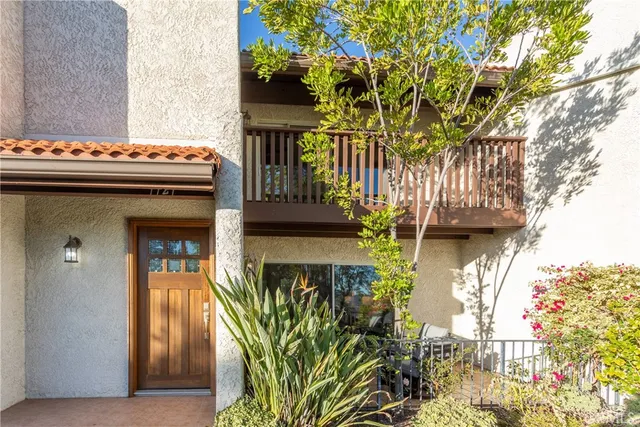 $700,000 | 7727 Vía Capri, Burbank, CA 91504