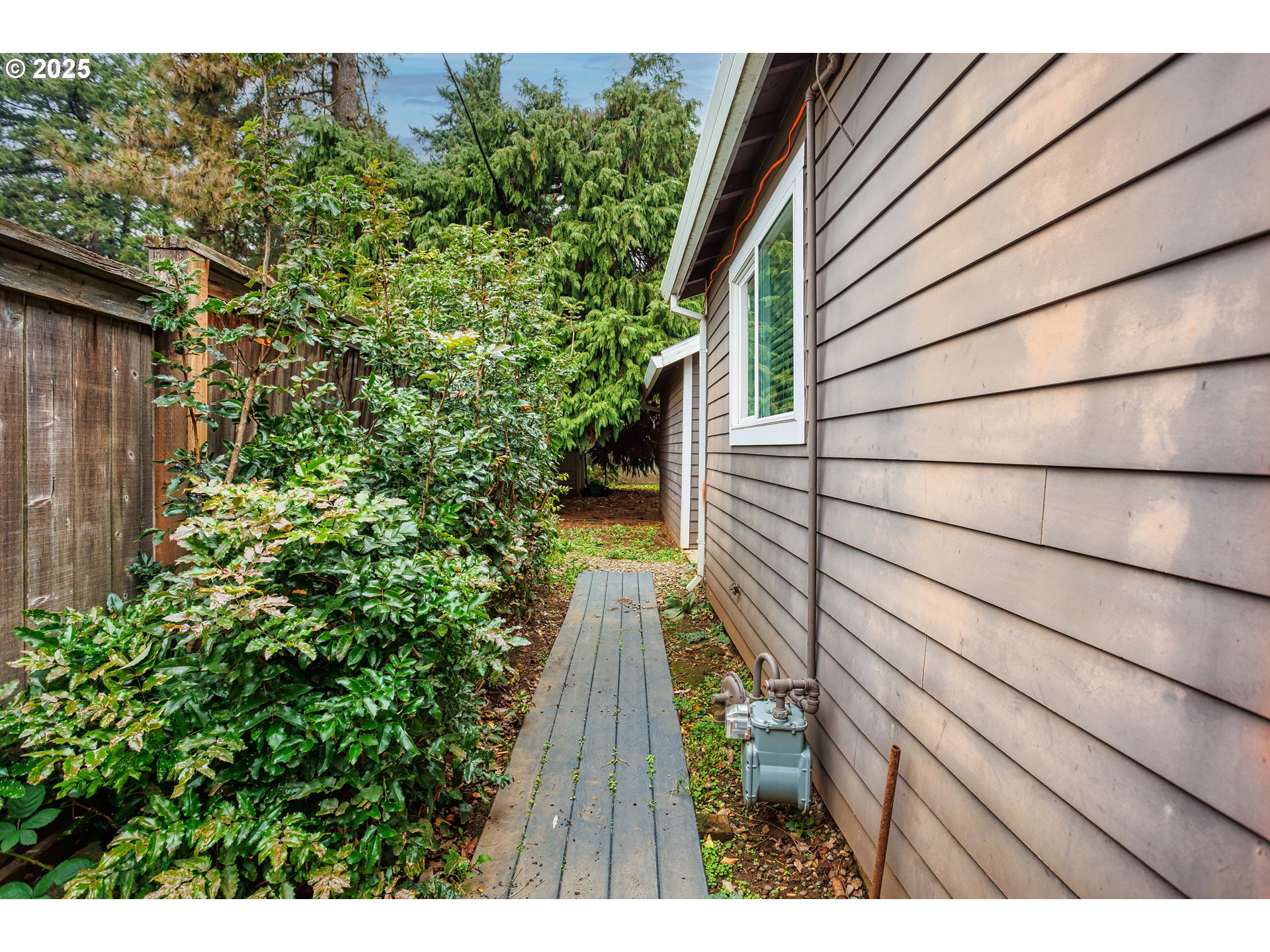 11511 Southeast Division Street Portland, OR 97266 - Photo 16 of 21 a view of outdoor space and yard